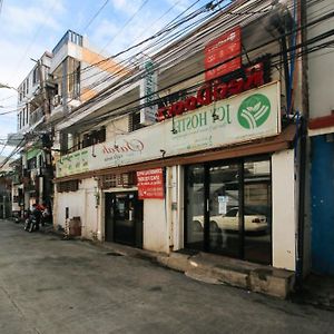 Reddoorz Near Owwa Pasay